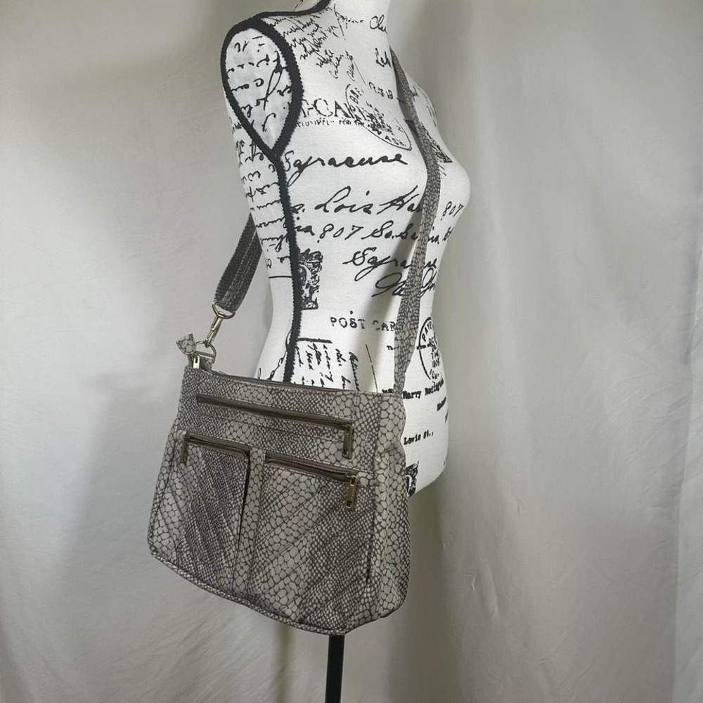 Travelon Crossbody Purse Animal Print Antitheft Like New 10 x 13 Messenger Bag - Picture 2 of 8